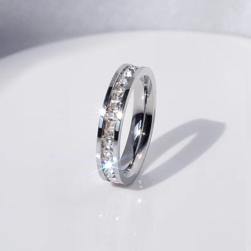 ThermogenFit Moissanite Spinner Ring